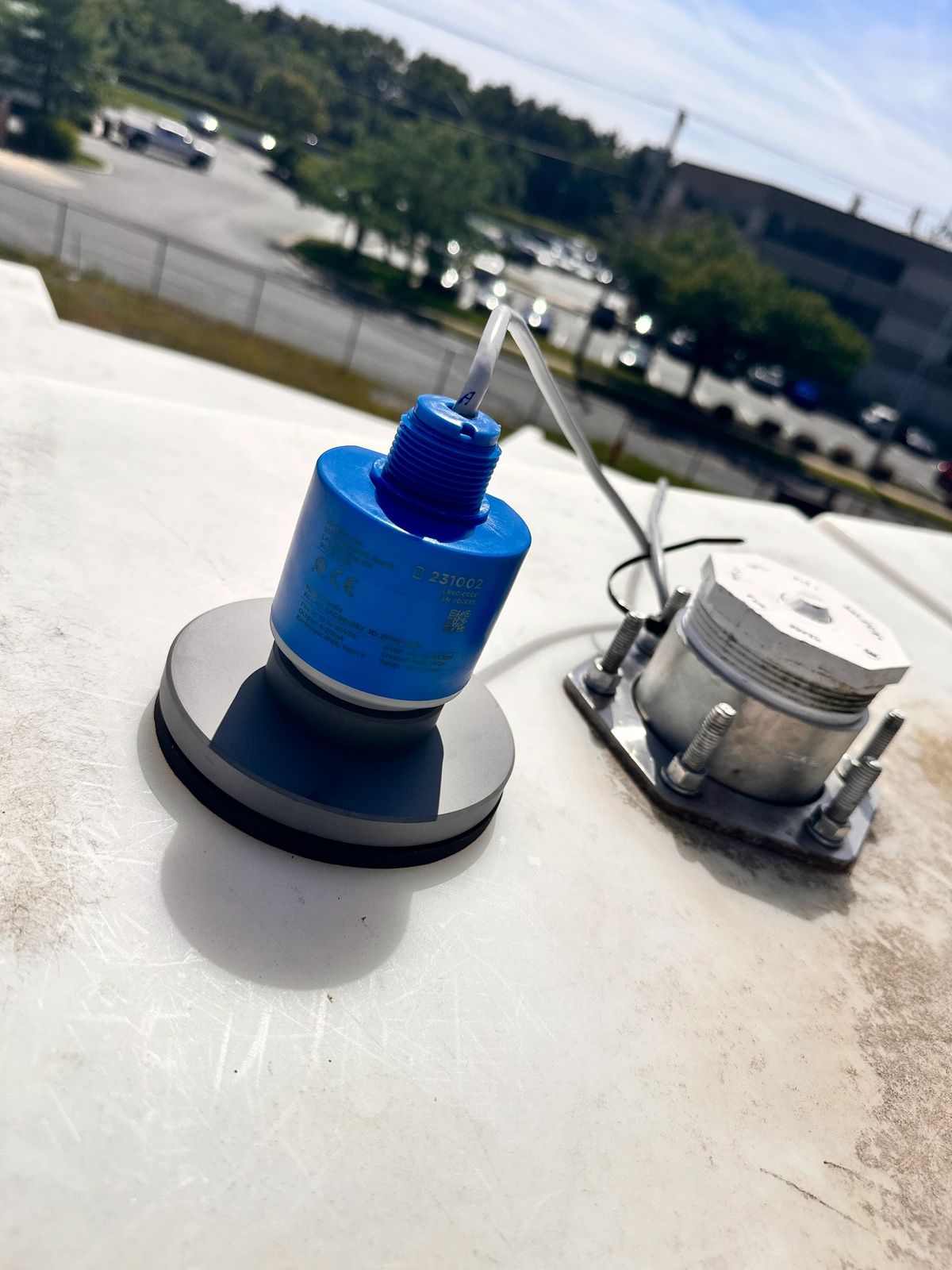 Radar tank level monitoring